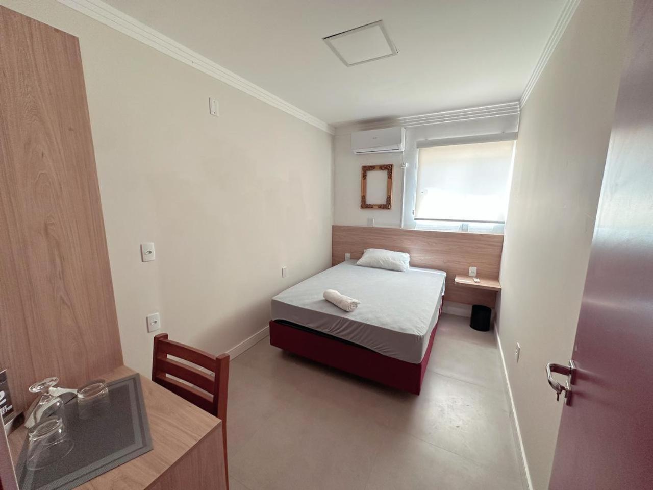 Casa / Pousada Penelope Bed & Breakfast Balneario Camboriu Exterior photo